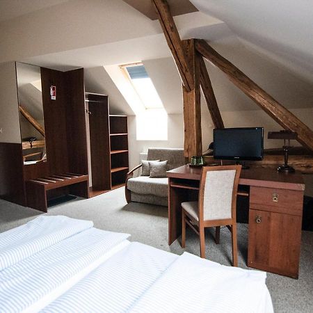 Pension Horse Inn Кошице Екстериор снимка