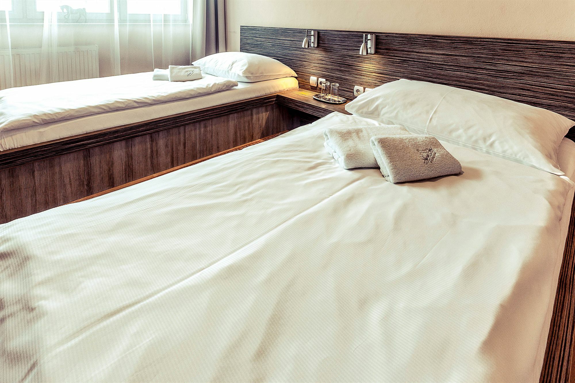 Pension Horse Inn Кошице Екстериор снимка