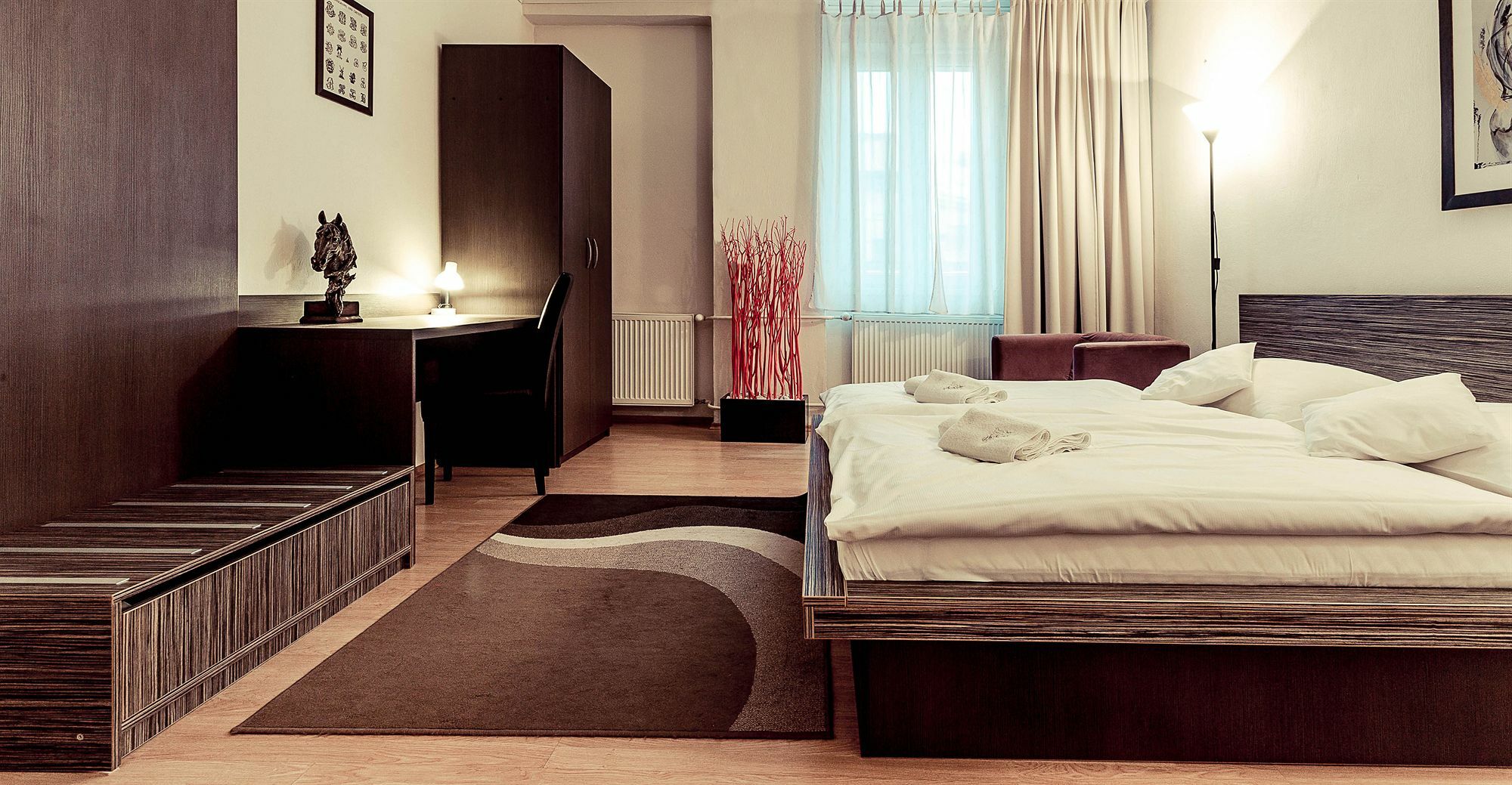 Pension Horse Inn Кошице Екстериор снимка